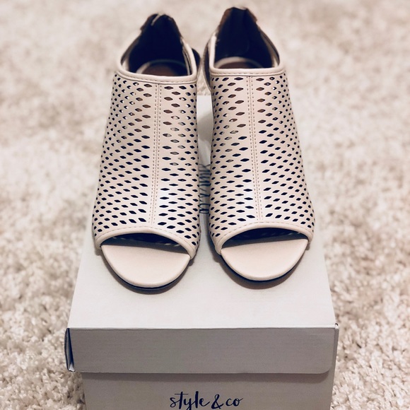Style & Co. Shoes - NEW Style & Co Cream Heels